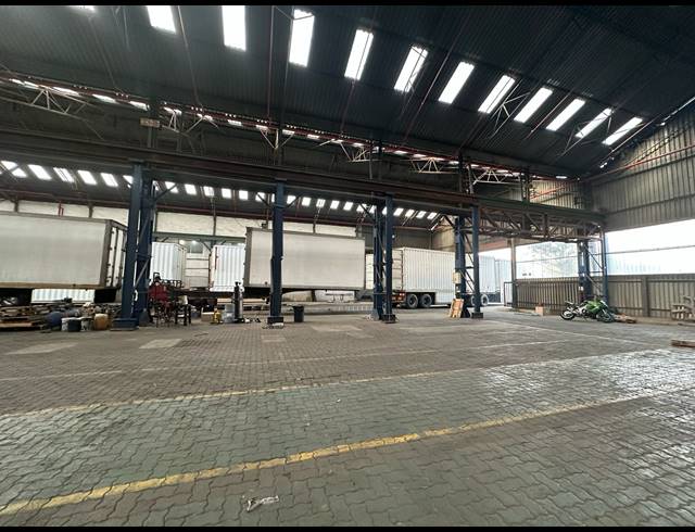 14,150M² WAREHOUSE TO LET IN TUNNEY
